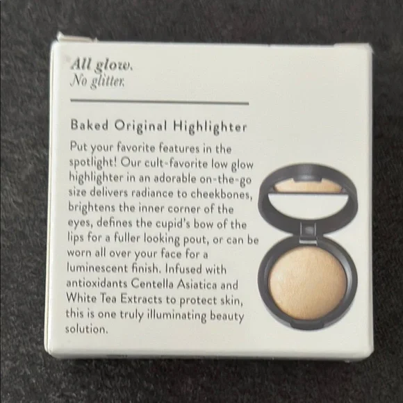 Laura Geller Highlighter Baked Original French Vanilla - Picture 2 of 5